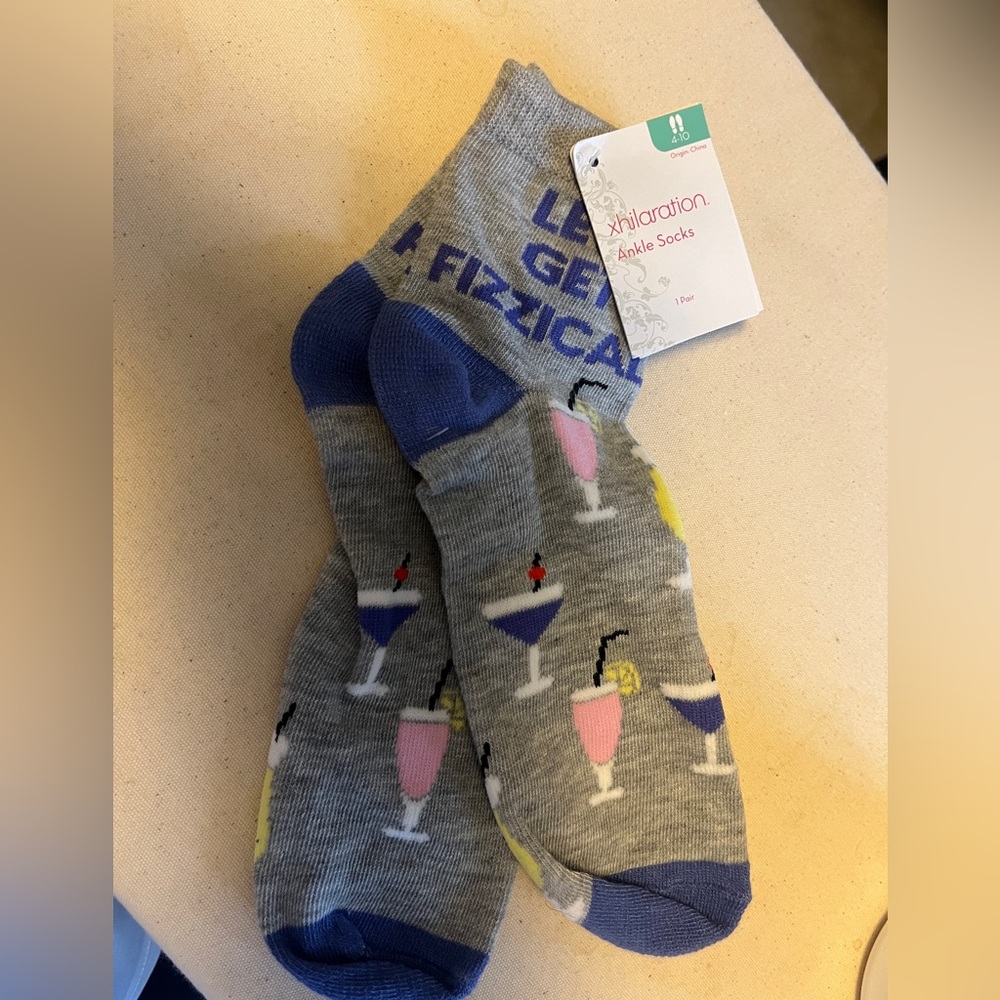 Fun “fizzical“ socks, fits women’s 4-10